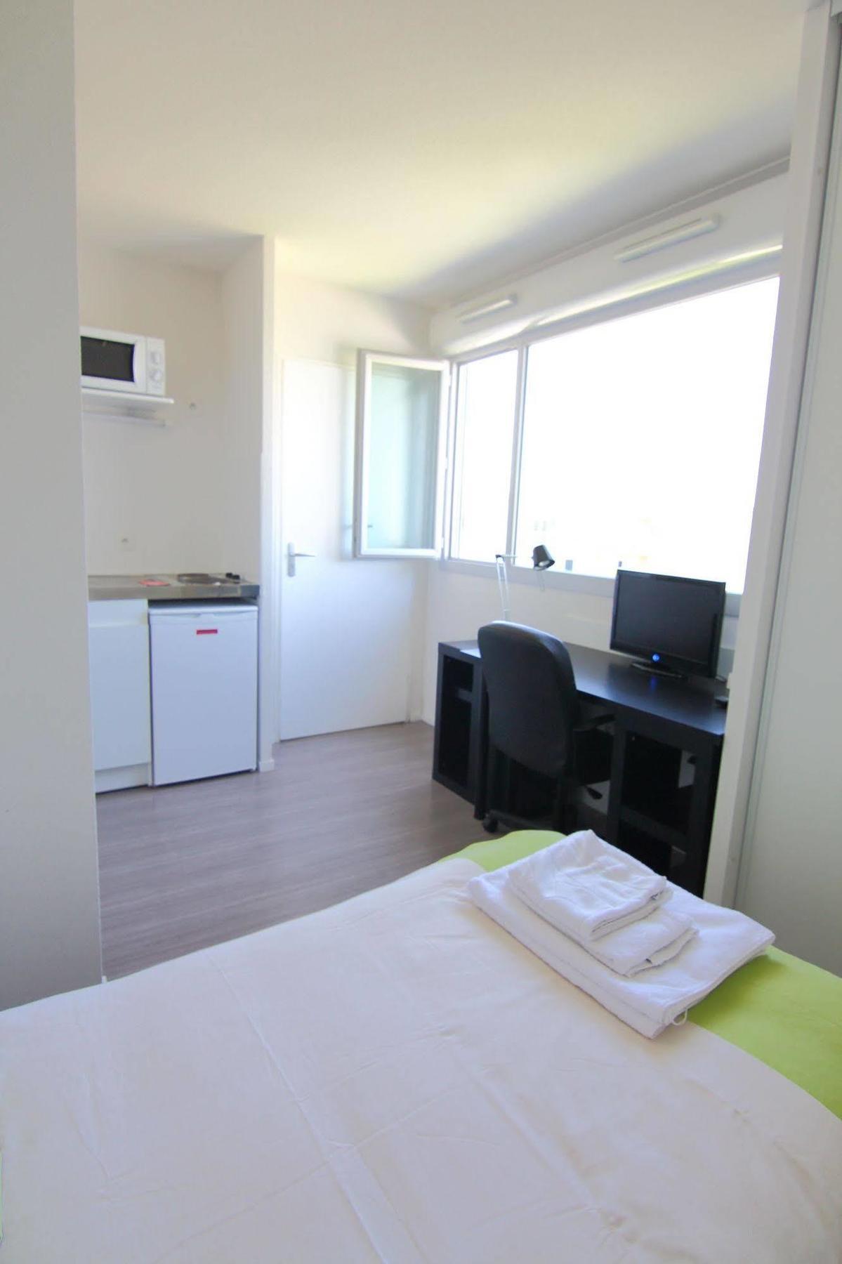 Residence Hoteliere Laudine ランス エクステリア 写真