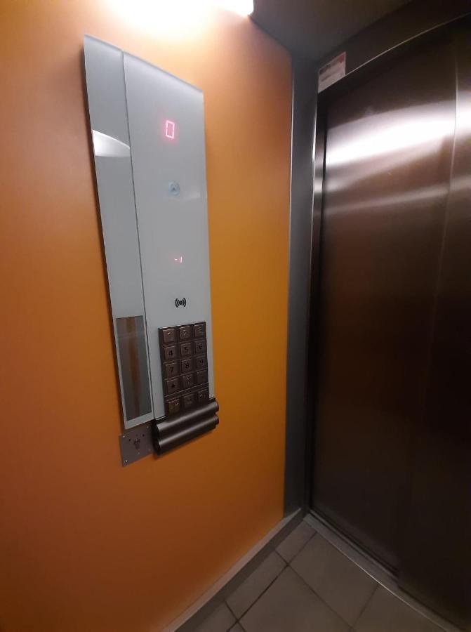Residence Hoteliere Laudine ランス エクステリア 写真